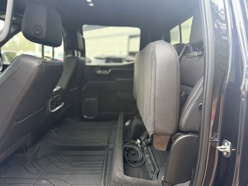 Used 2022 Chevrolet Silverado 1500 High Country w/ High Country Premium Package image 26