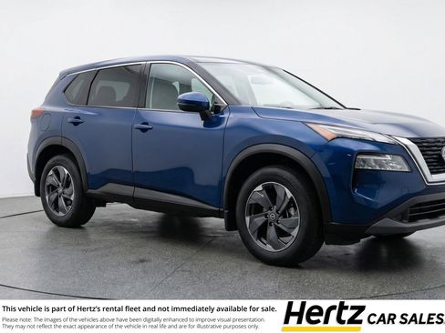 Used 2025 Nissan Rogue SV image 1