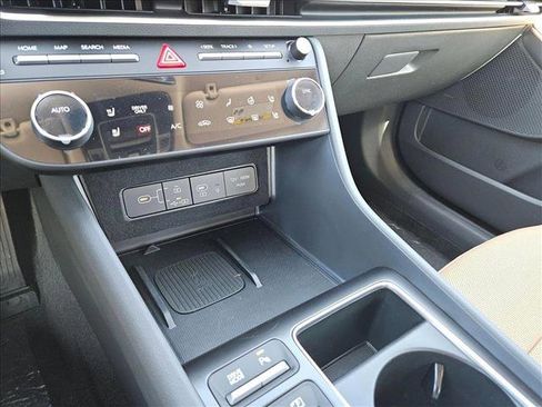 New 2025 Hyundai Sonata Limited image 15