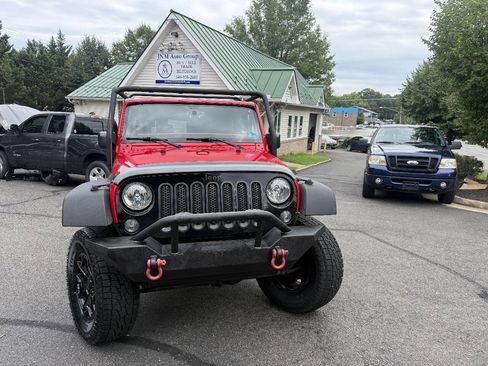 Used 2016 Jeep Wrangler Sport AWD/4WD image 2