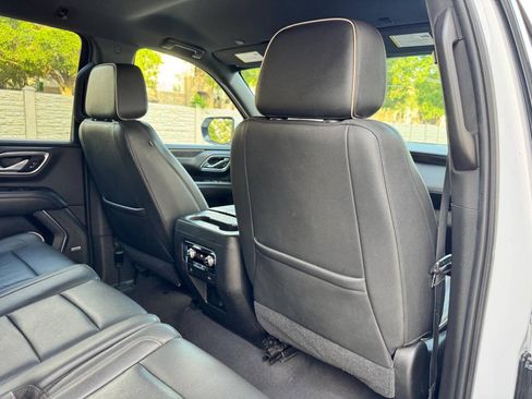 Used 2021 GMC Yukon XL SLT RWD image 18