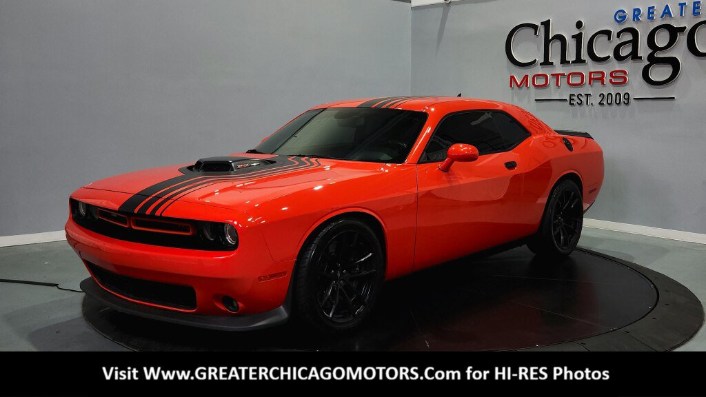 Used 2022 Dodge Challenger R/T Scat Pack w/ Shaker Package RWD image 4