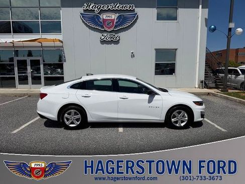 Used 2023 Chevrolet Malibu LS FWD image 1