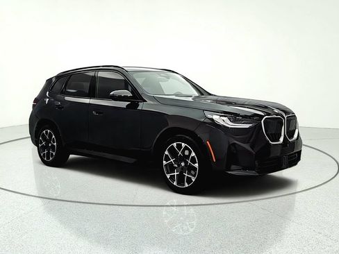 Used 2025 BMW X3 xDrive30i AWD/4WD image 9