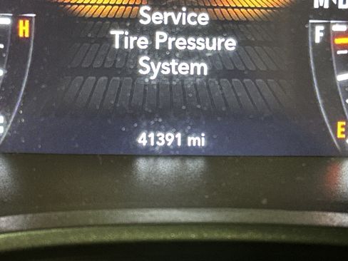 Used 2023 Dodge Challenger SXT w/ Plus Package image 22