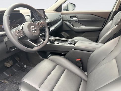 Used 2023 Nissan Rogue SV AWD/4WD image 10