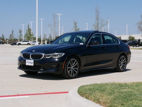 Used 2020 BMW 330i xDrive Sedan w/ Premium Package AWD/4WD image 5