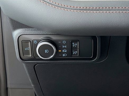 New 2026 Ford Explorer Active w/ Active Comfort Package image 20