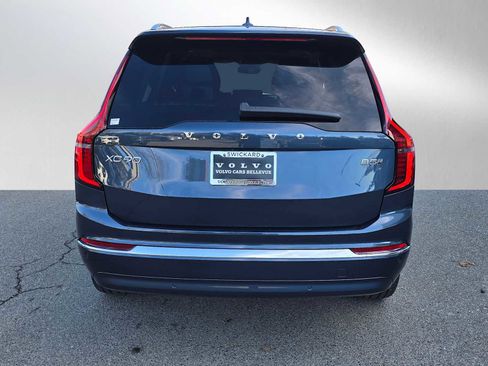New 2026 Volvo XC90 B5 Core image 4