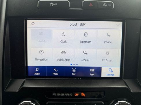 Used 2020 Ford F150 XLT w/ Equipment Group 302A Luxury AWD/4WD image 27