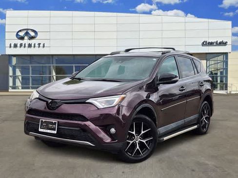 Used 2017 Toyota RAV4 SE w/ Power Extra Value Package FWD image 1