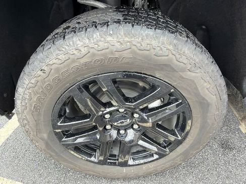 Certified 2025 Chevrolet Silverado 1500 Custom Trail Boss image 11