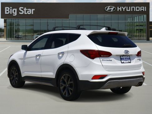 Used 2018 Hyundai Santa Fe Sport FWD image 3