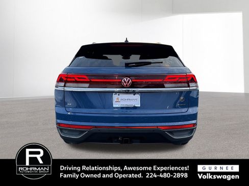 New 2026 Volkswagen Atlas Cross Sport SE AWD/4WD image 8