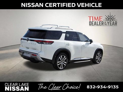 Certified 2023 Nissan Pathfinder Platinum w/ Lighting Package (N93) FWD image 7
