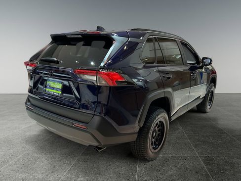 New 2025 Toyota RAV4 XLE image 7