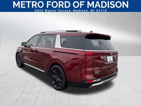 Used 2024 Kia Carnival SX Prestige image 6