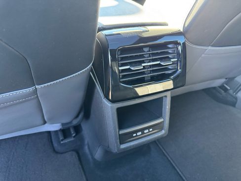 Used 2023 Volkswagen ID.4 Pro S image 18