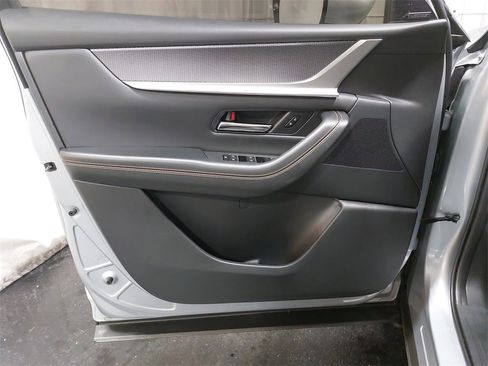 Used 2024 MAZDA CX-90 Plug-In Hybrid w/ Premium Pkg image 30