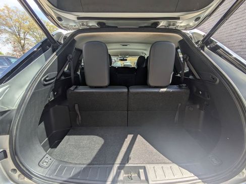 Used 2025 Mitsubishi Outlander SE image 28