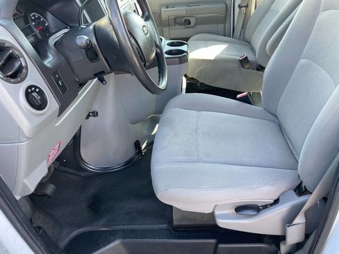 Used 2013 Ford E-250 and Econoline 250 w/ PWR Group image 15