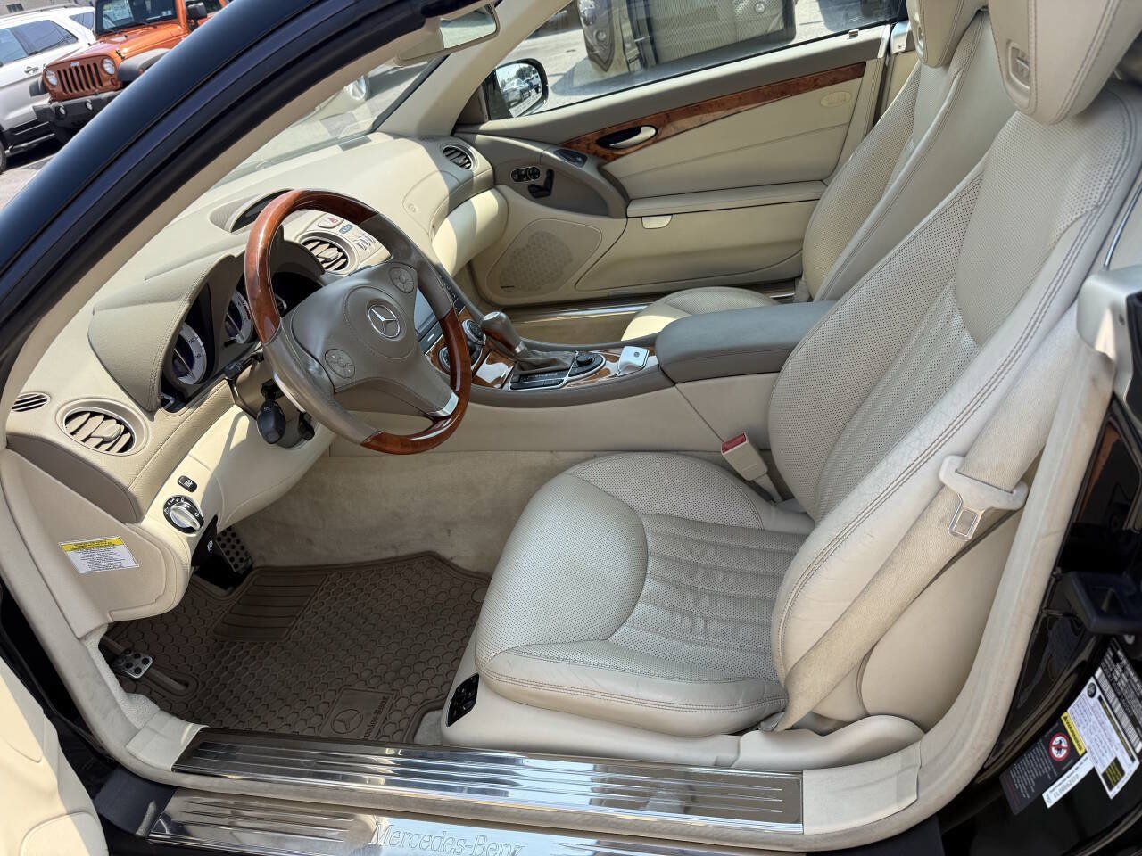 Used 2009 Mercedes-Benz SL 550 image 12