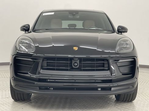 New 2025 Porsche Macan Turbo image 6