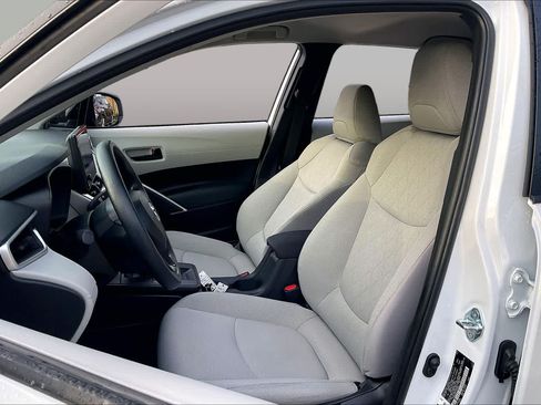 Used 2026 Toyota Corolla Cross L FWD image 8