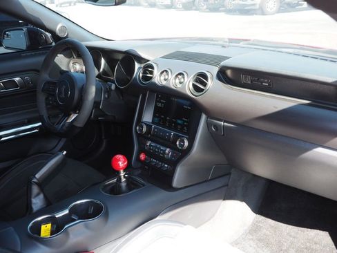 Used 2016 Ford Mustang Shelby GT350 w/ Technology Package image 18