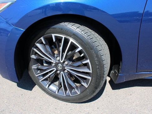 Used 2016 Nissan Maxima 3.5 SL FWD image 21