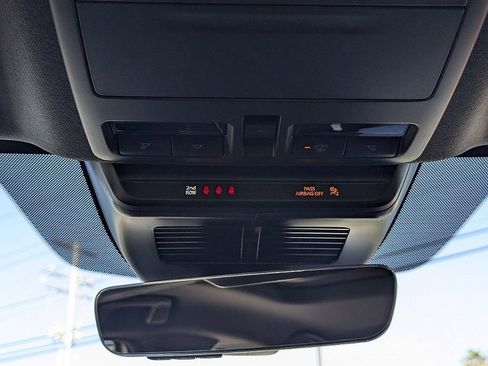 New 2026 MAZDA MAZDA3 Hatchback w/Premium Plus Pkg image 25