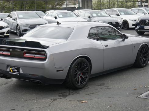 Used 2016 Dodge Challenger SRT Hellcat image 7
