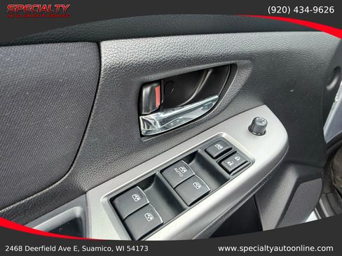 Used 2015 Subaru Crosstrek 2.0i Premium image 29