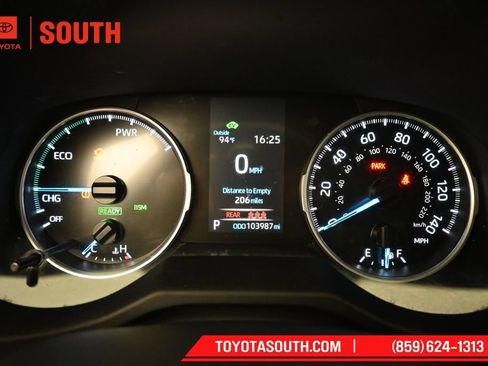 Used 2021 Toyota RAV4 LE AWD/4WD image 12