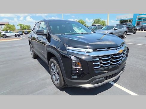 New 2027 Chevrolet Equinox LT w/ LPO, Floor Liner Package FWD image 22