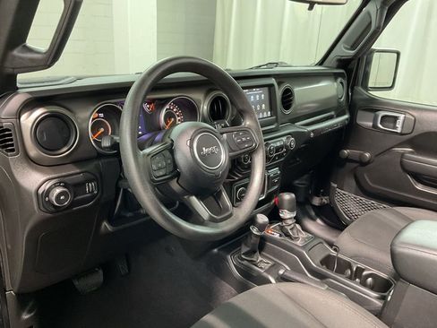 Used 2023 Jeep Wrangler Sport AWD/4WD image 17