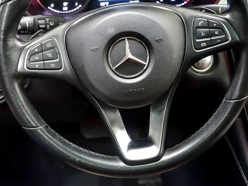 Used 2019 Mercedes-Benz GLC 300 w/ Multimedia Package image 13