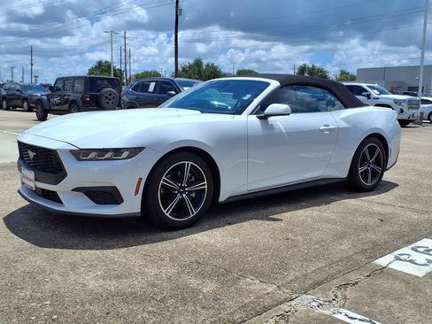 Used 2024 Ford Mustang Premium RWD image 25