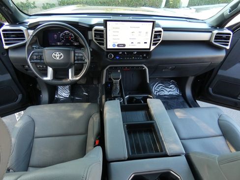 Used 2025 Toyota Tundra Limited image 50