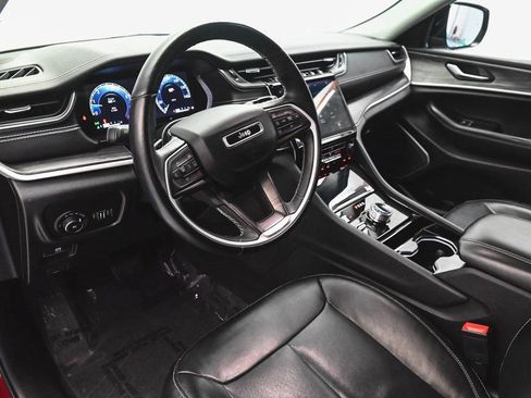 Used 2022 Jeep Grand Cherokee L Limited image 15