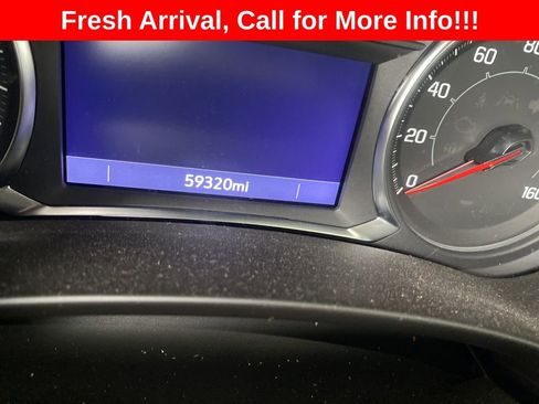 Used 2022 GMC Terrain AT4 w/ Infotainment Package II image 2