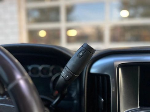 Used 2018 Chevrolet Silverado 1500 LT image 17