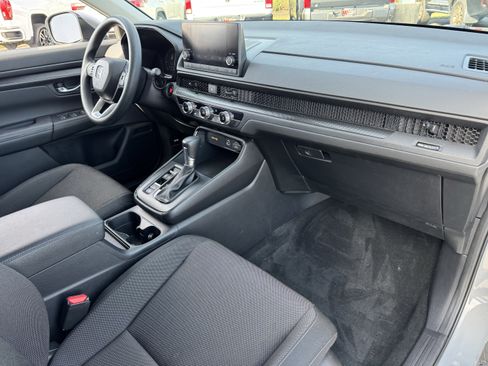 Used 2024 Honda CR-V LX image 36