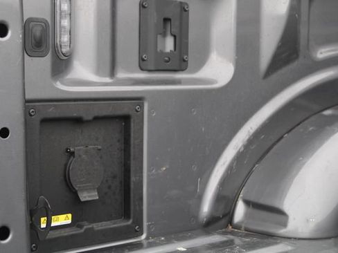 Used 2022 Ford F150 Lariat AWD/4WD image 10