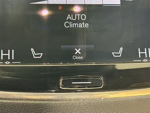 Used 2021 Volvo XC90 T6 Inscription w/ Advanced Package image 19