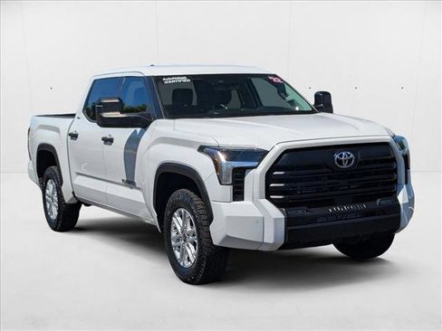 Used 2022 Toyota Tundra SR5 image 3