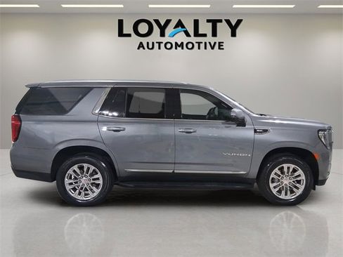 Used 2021 GMC Yukon SLT w/ SLT Premium Package image 6