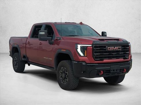 Used 2025 GMC Sierra 2500 AT4X image 4