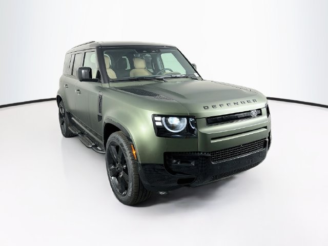 New 2026 Land Rover Defender 110 X-Dynamic SE AWD/4WD image 3