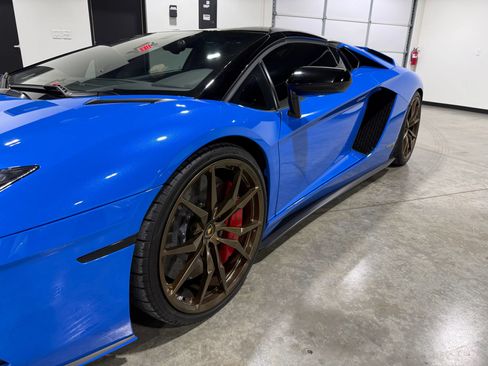 Used 2018 Lamborghini Aventador S AWD/4WD image 38